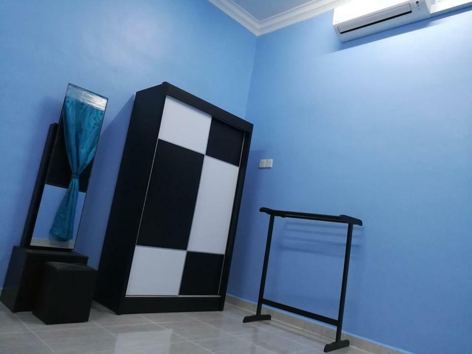 Homestay Damai Yusmila كُوالا تيرينغانو المظهر الخارجي الصورة