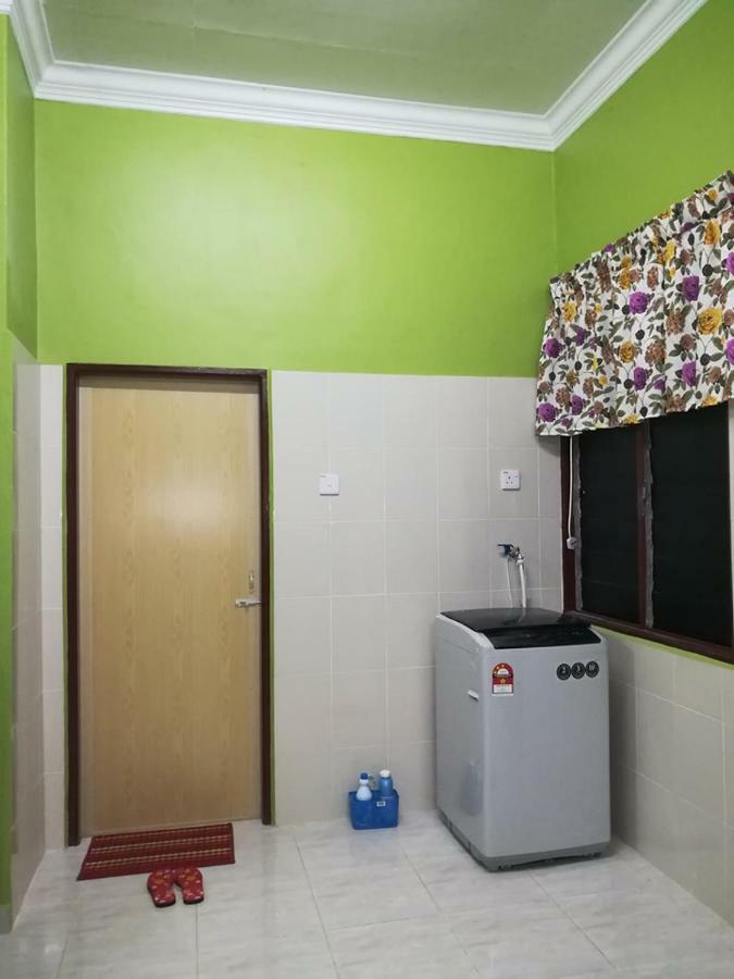Homestay Damai Yusmila كُوالا تيرينغانو المظهر الخارجي الصورة