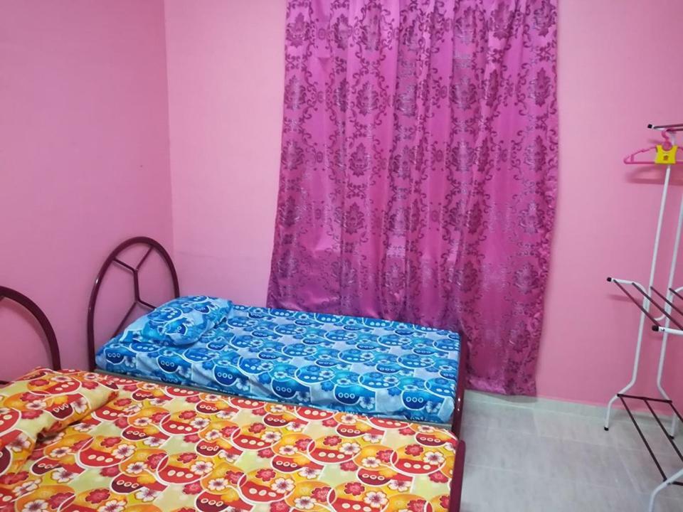 Homestay Damai Yusmila كُوالا تيرينغانو المظهر الخارجي الصورة